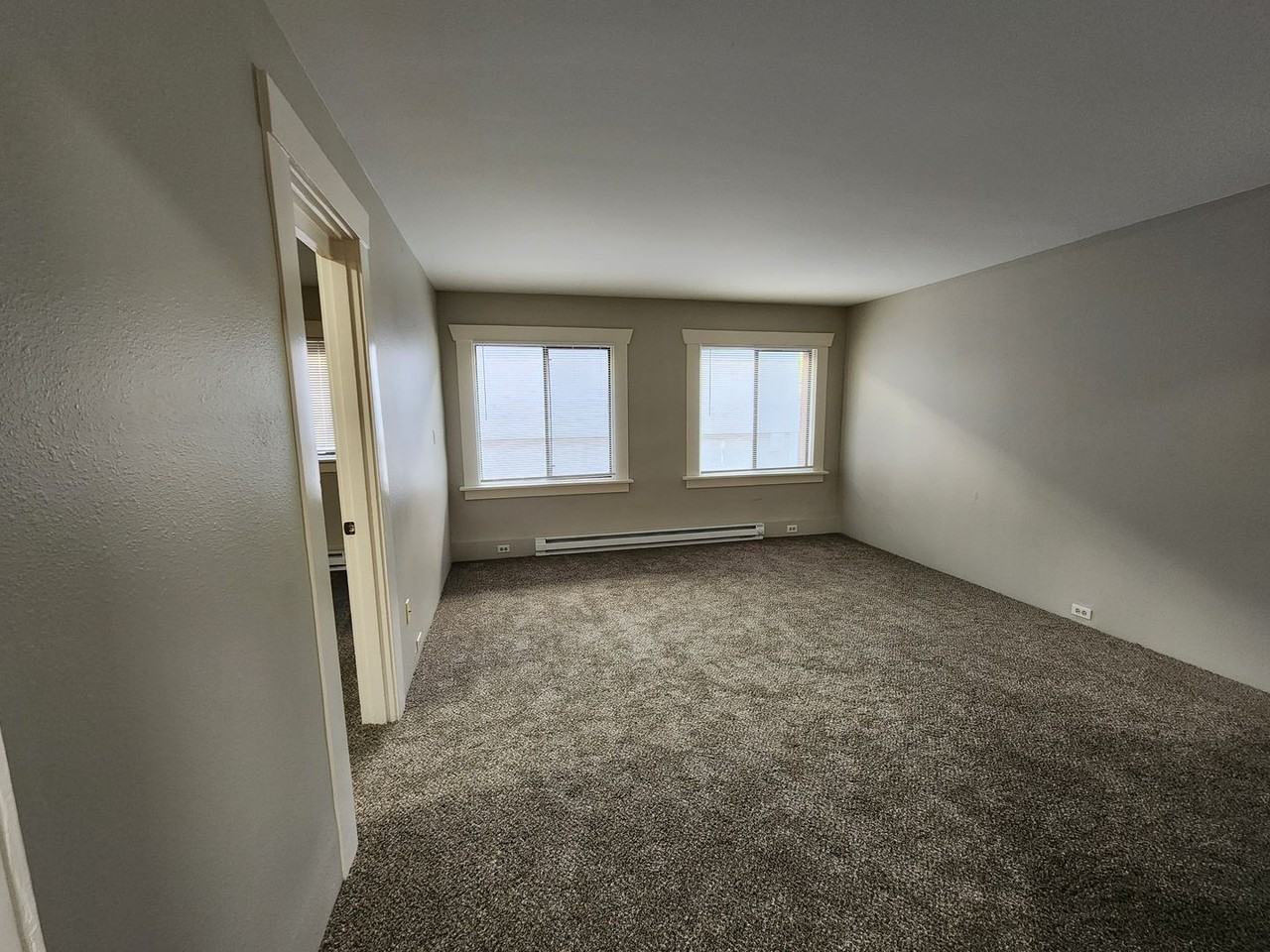 Florence Apartments - Photo 5 of 19