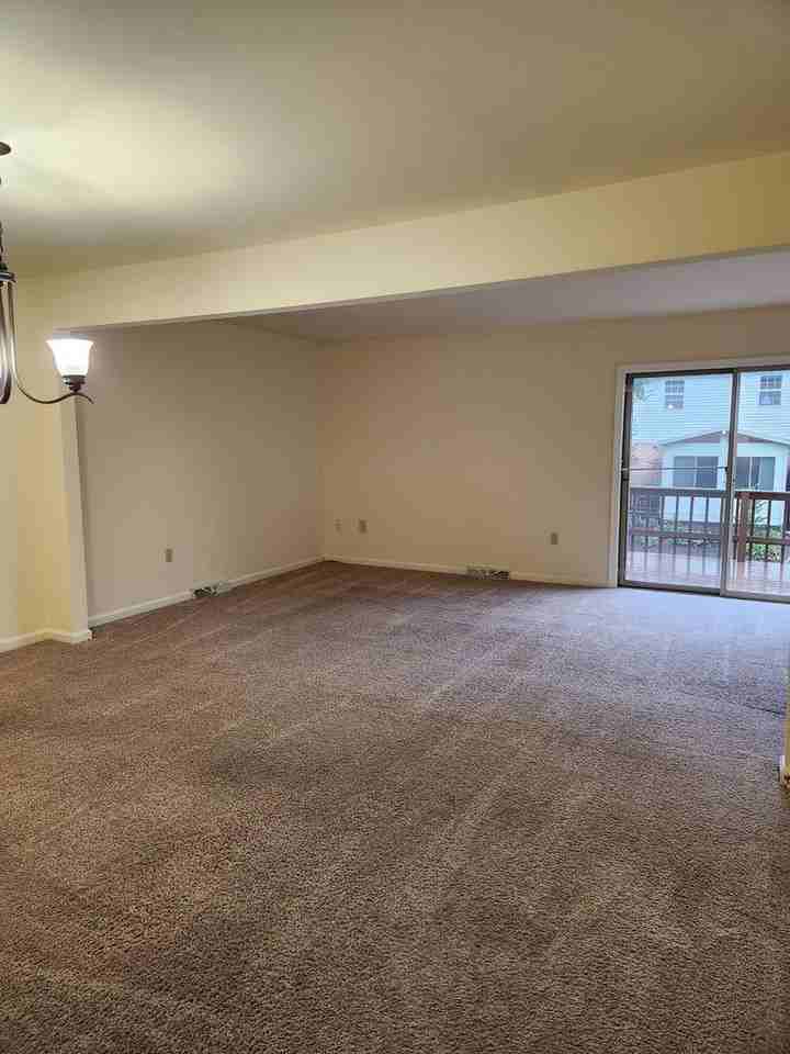 Woods Edge Townhomes (05wo) - Photo 7 of 38