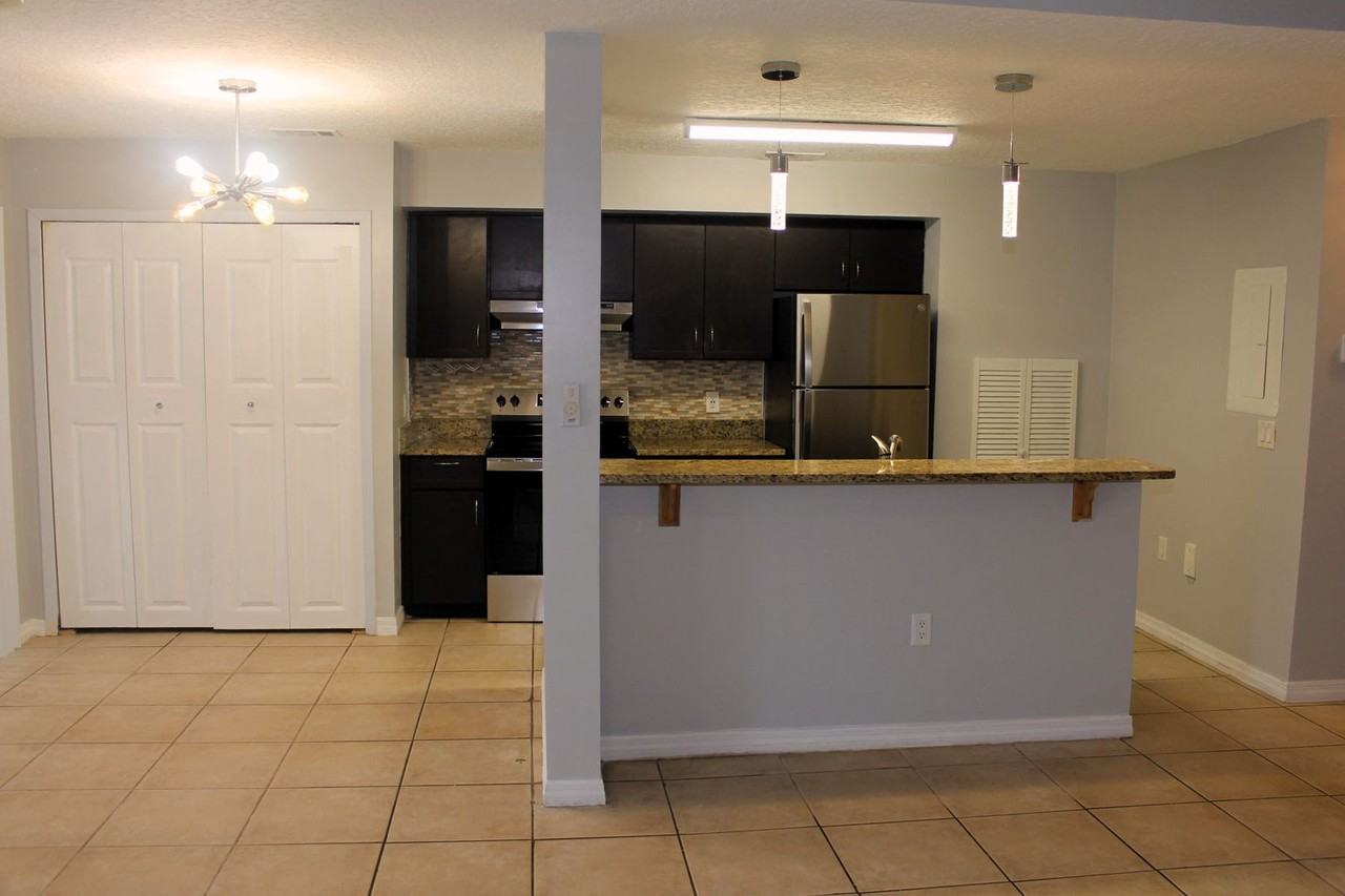 4707 Chevy Pl - Photo 3 of 21