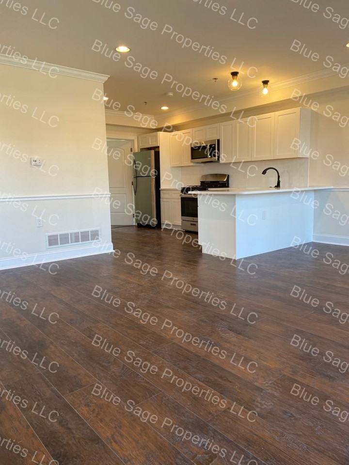 432 E Baltimore Ave - Photo 3 of 18