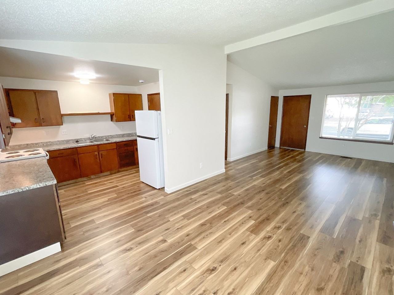 4432 Sturdivant Ave - Photo 2 of 24