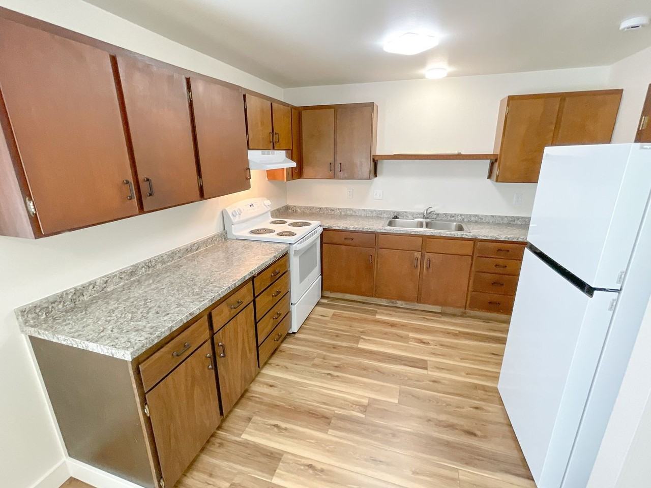 4432 Sturdivant Ave - Photo 4 of 24