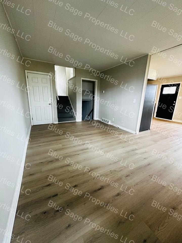 112 Brainerd Blvd - Photo 2 of 25