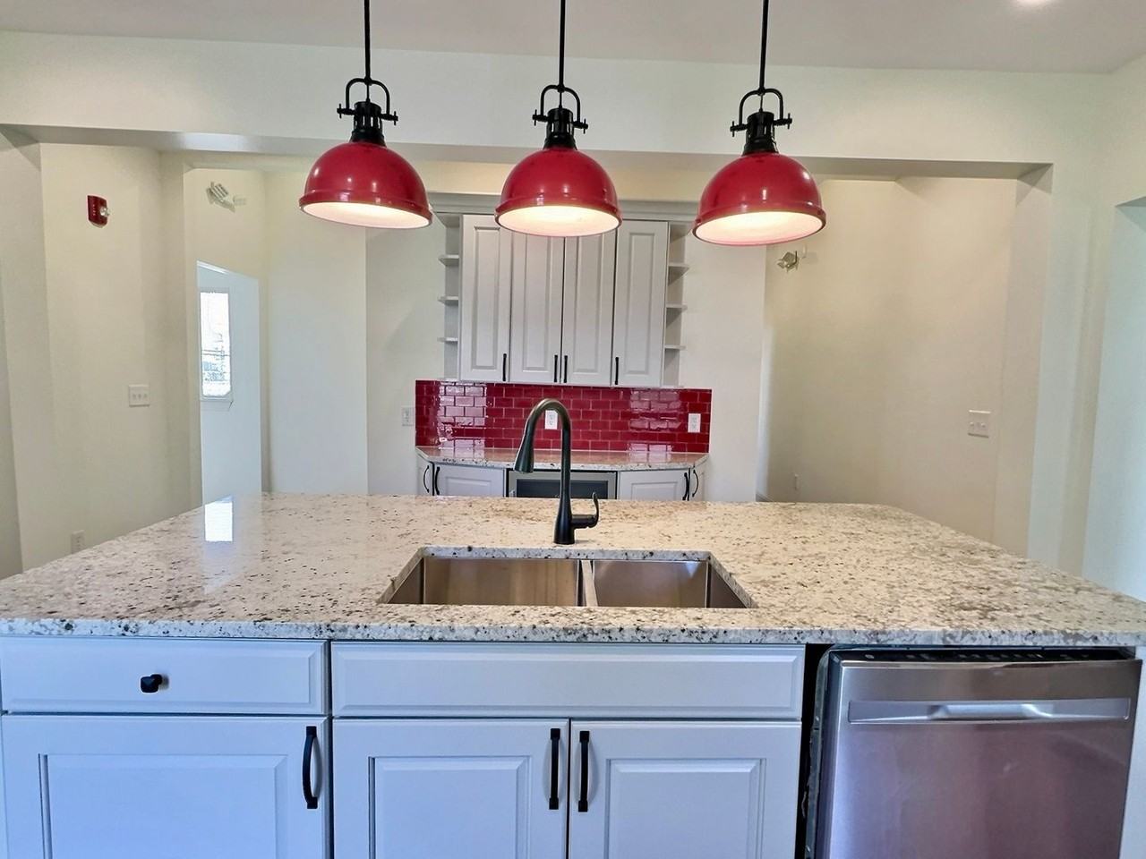 514 W Kirkwood Ave - Photo 3 of 42