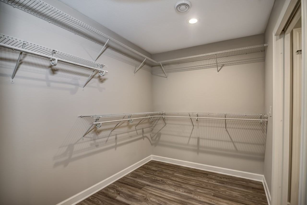 519-A 140th St - Photo 4 of 11