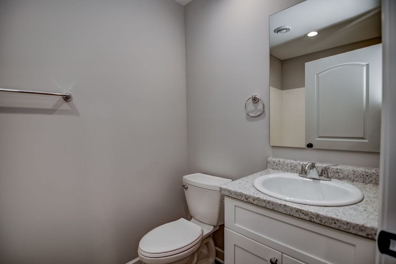 519-A 140th St - Photo 7 of 11