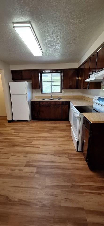 3424 Northwest Satinwood Street - Photo 3 of 23