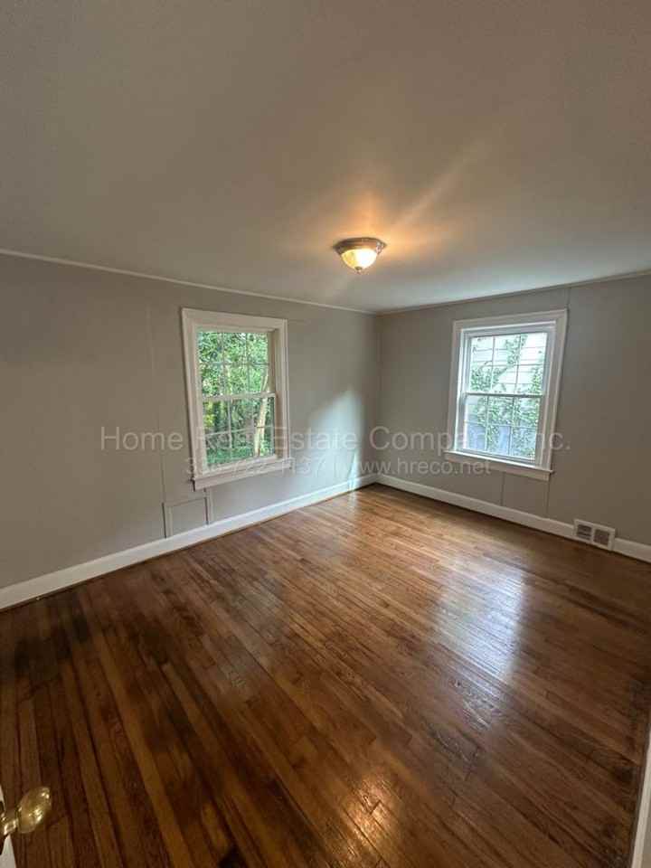 611 Mulberry St - Photo 4 of 7