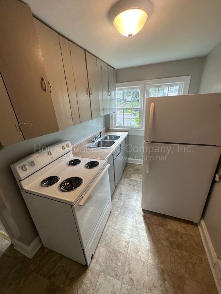 611 Mulberry St - Photo 5 of 7