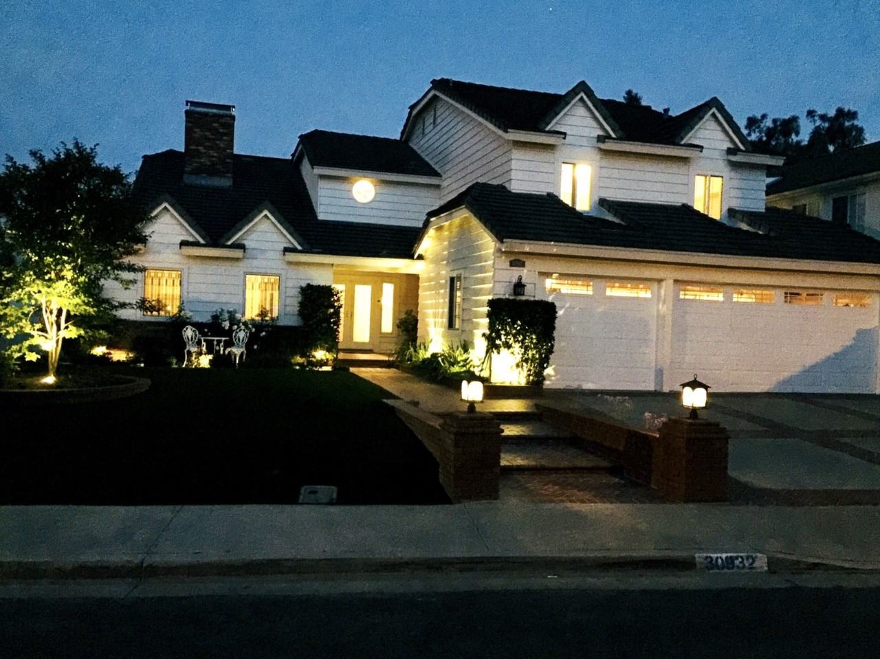 30932 Colonial Pl - Photo 2 of 32