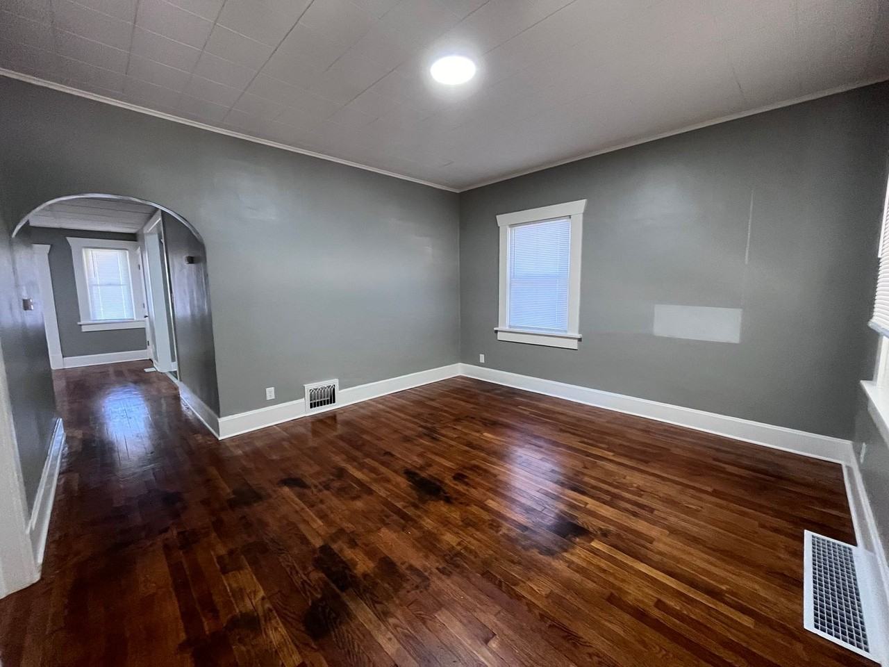 3818 Terrace Ave - Photo 2 of 22