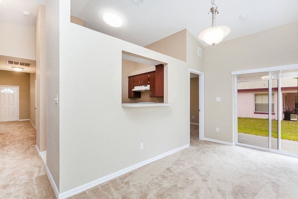 222 Bisby St - Photo 4 of 12