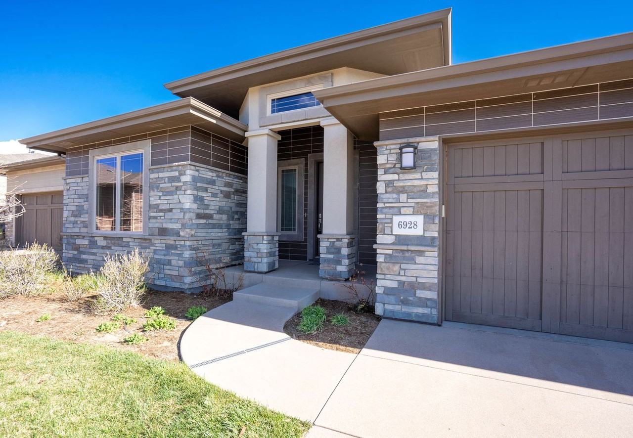 6928 Summerwind Ct - Photo 4 of 41