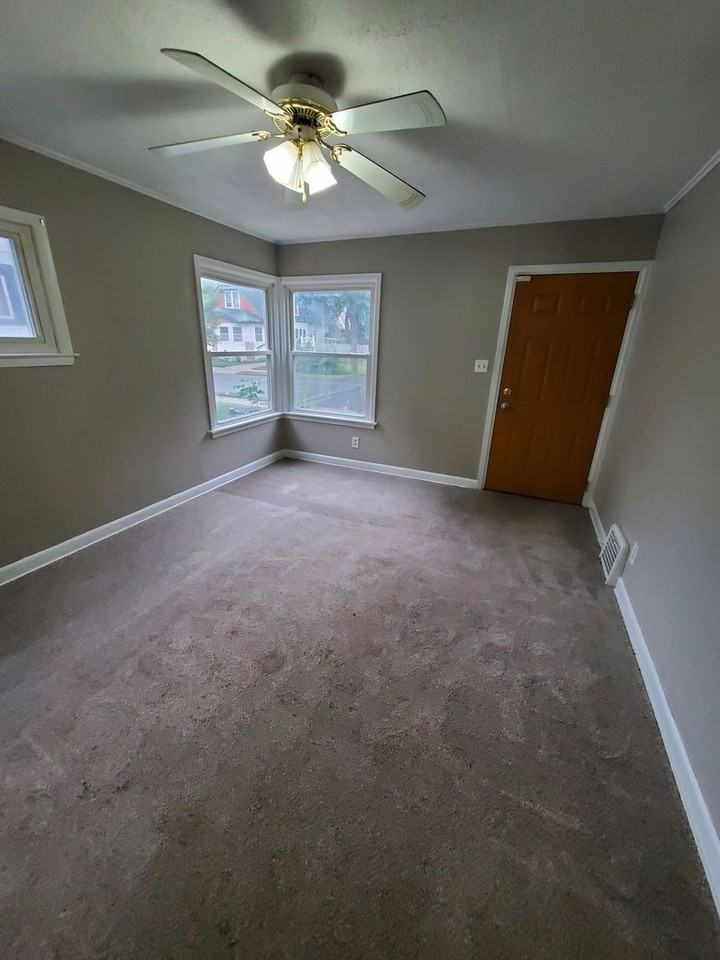 4205 West Sieben Place - Photo 2 of 13