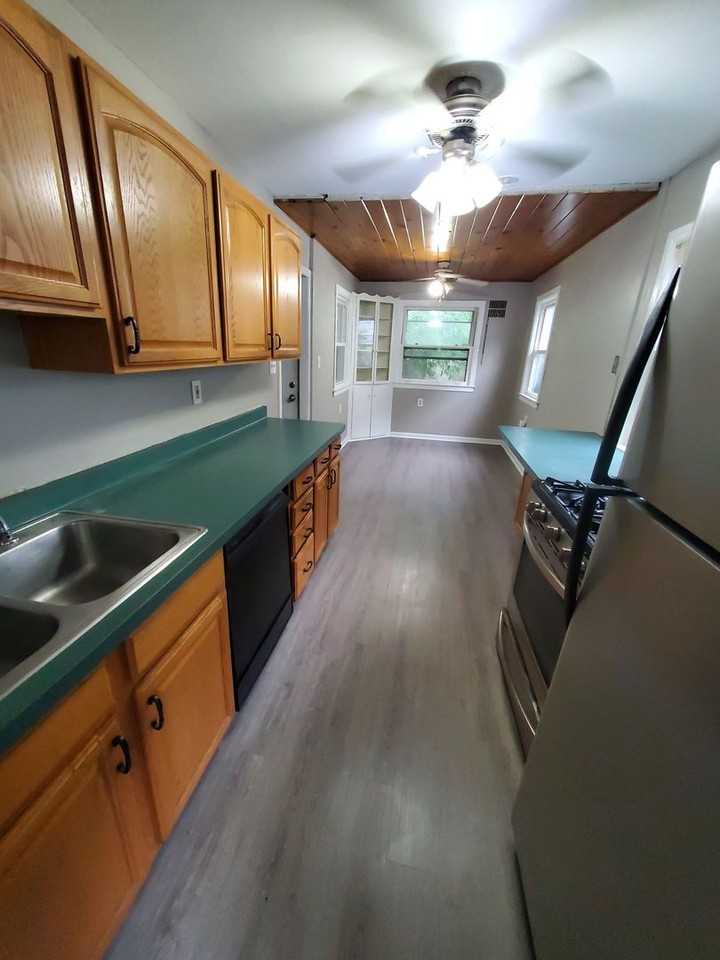 4205 West Sieben Place - Photo 7 of 13