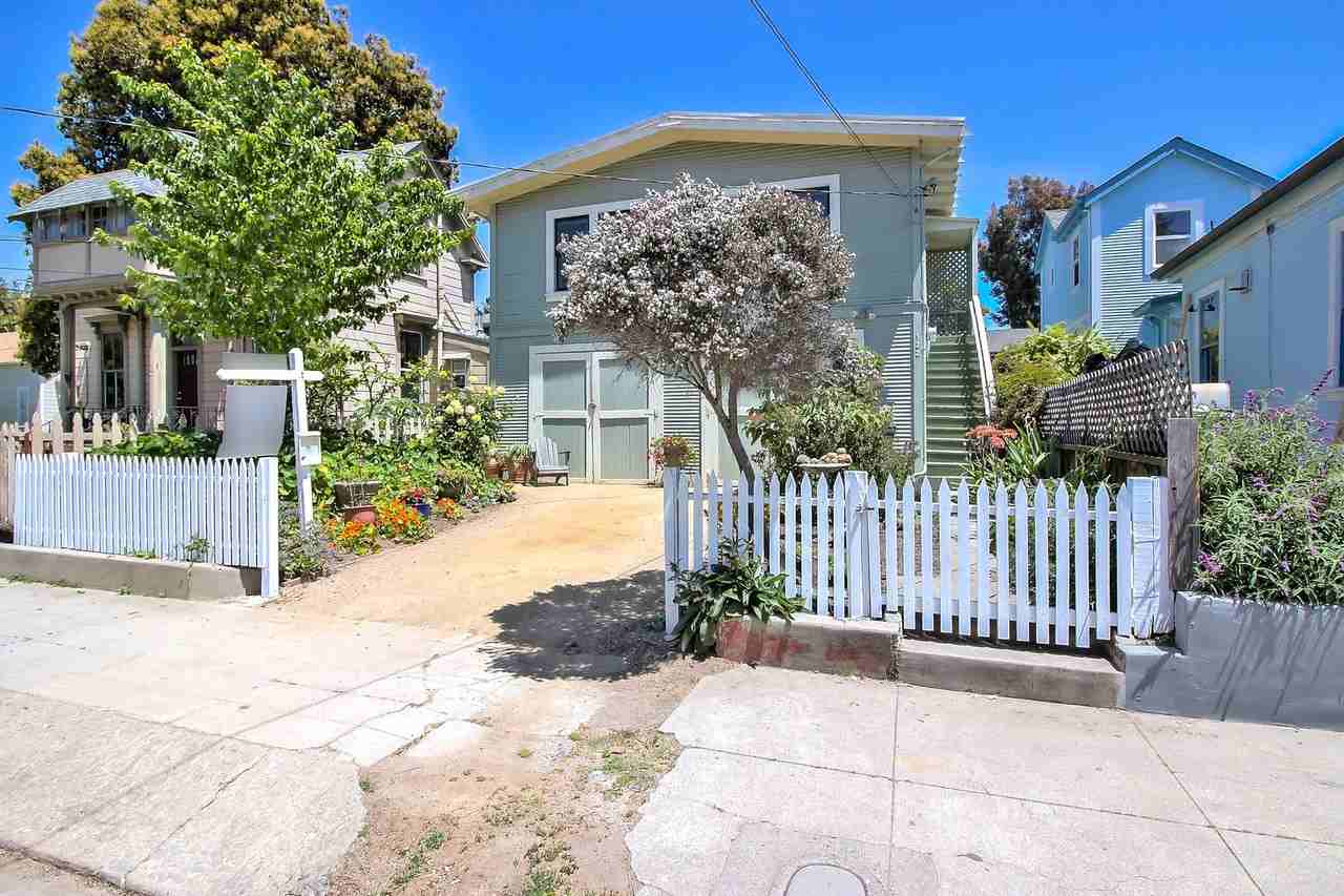 122 Cedar - Photo 2 of 23