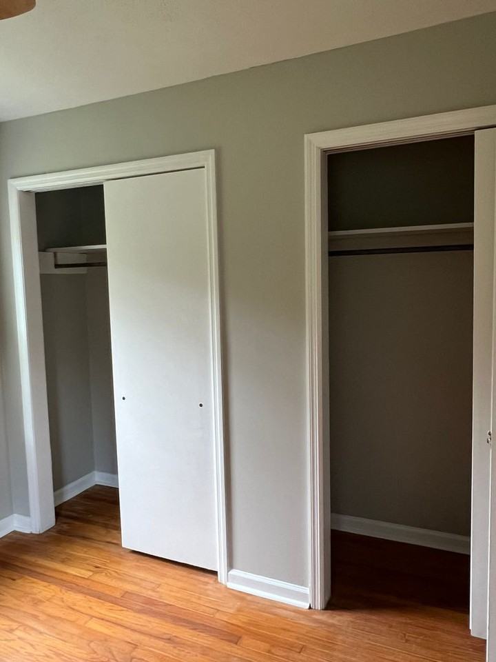 405 Holly Dr - Photo 2 of 14