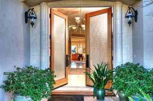 333 Riviera Cir - Photo 3 of 24