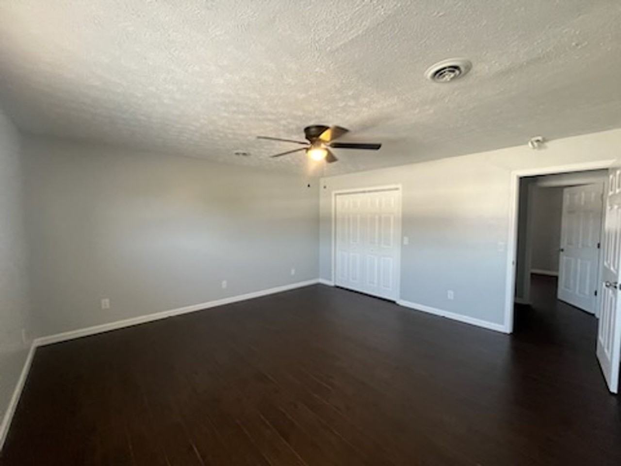 400 Crestview Dr #7 - Photo 6 of 14