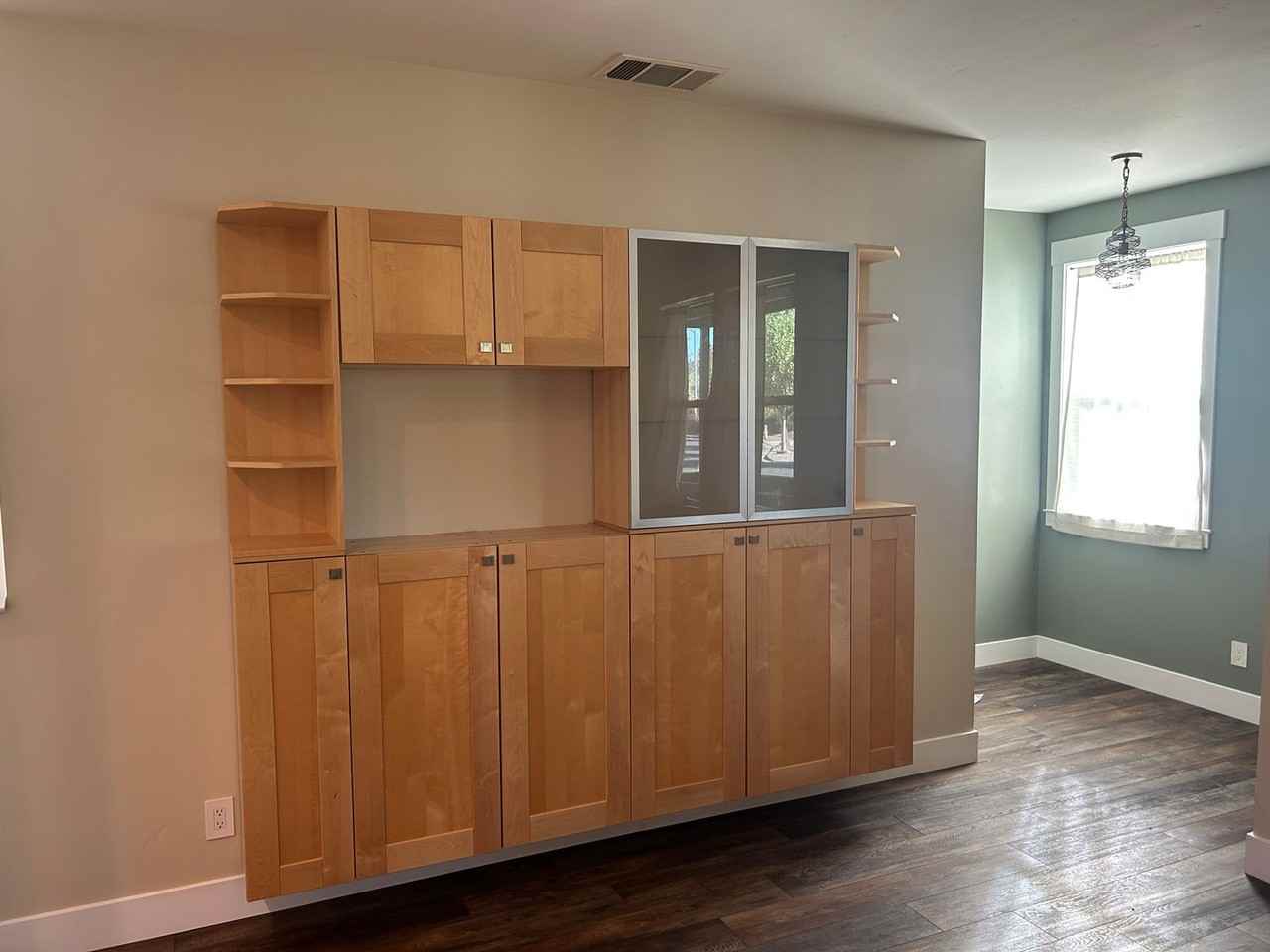 301 Creekside Way - Photo 4 of 43