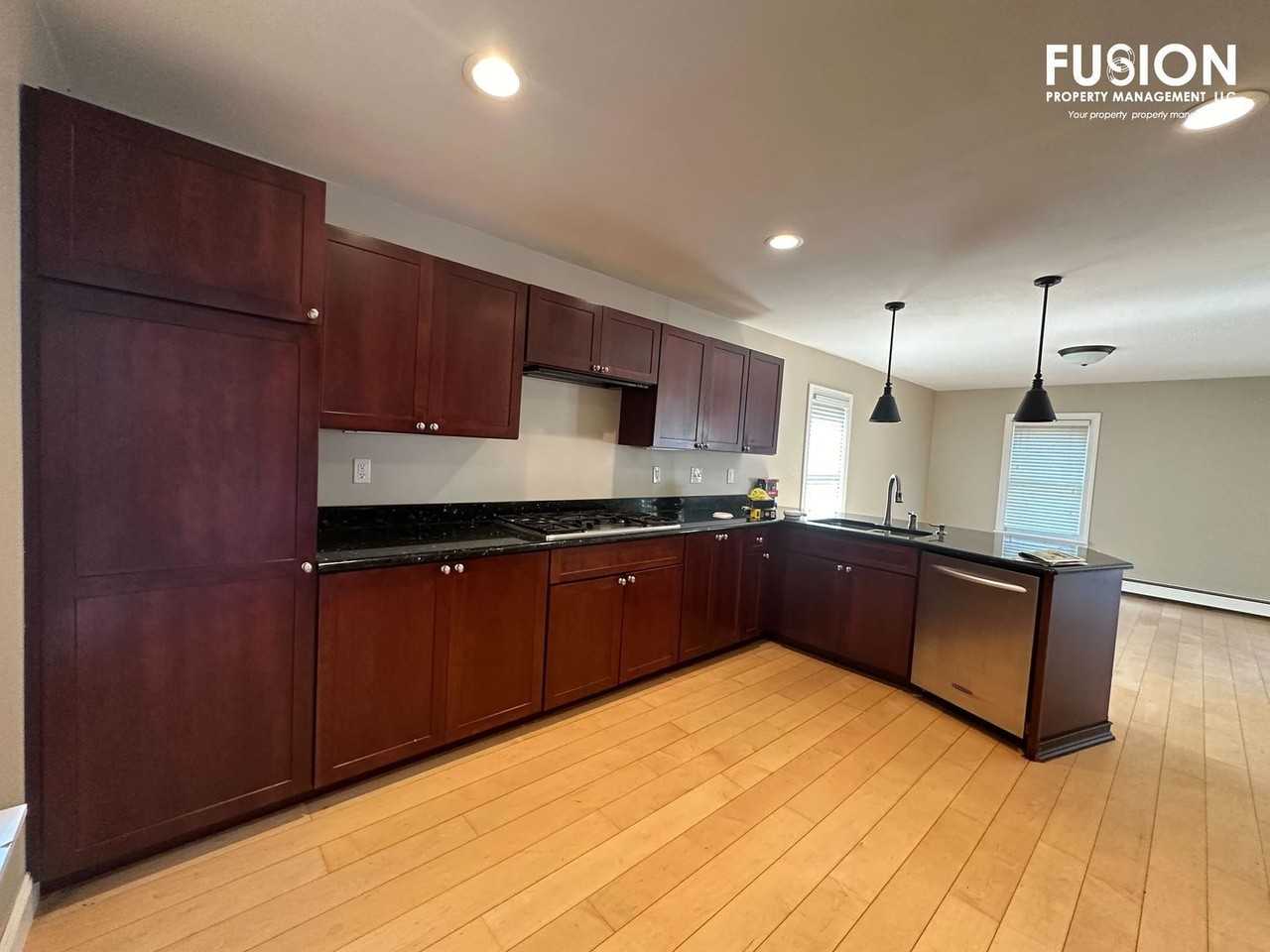 37 Fletcher Pl - Photo 2 of 31