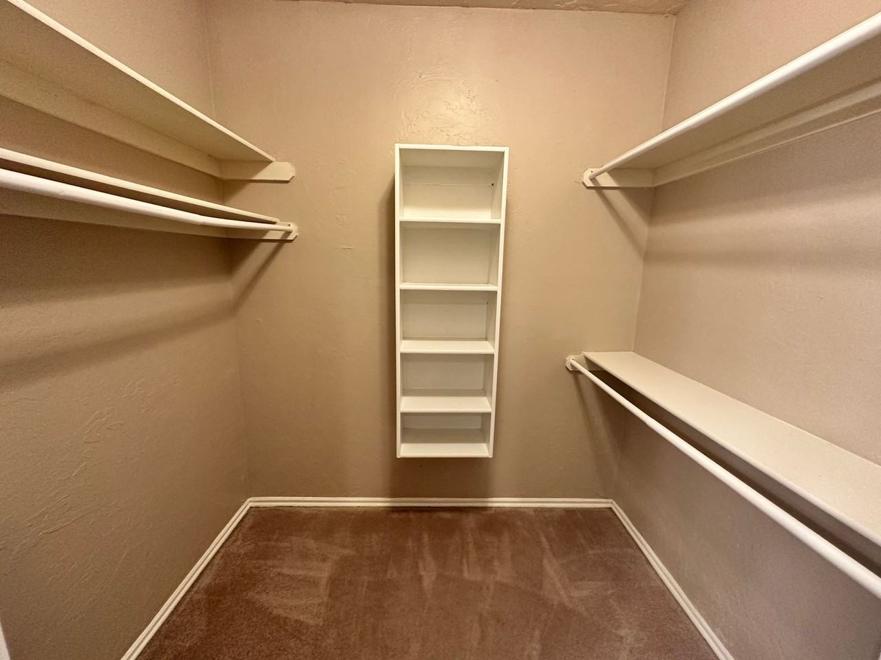 4832 Rocky Rd - Photo 4 of 25