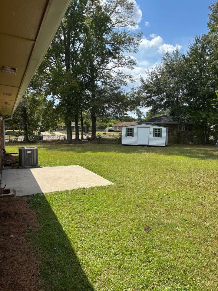 2611 Dublin Dr - Photo 2 of 3