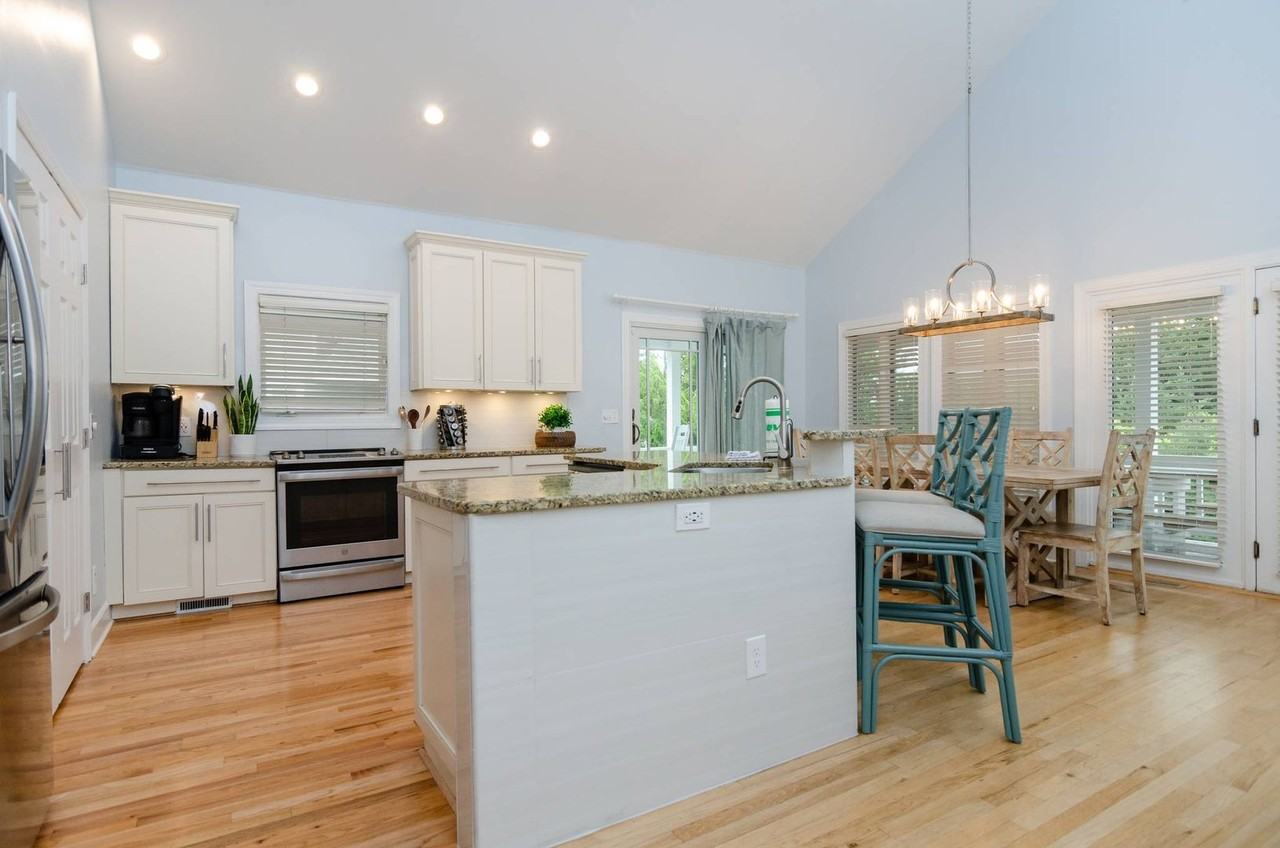 4 S Ridge Ln - Photo 6 of 50