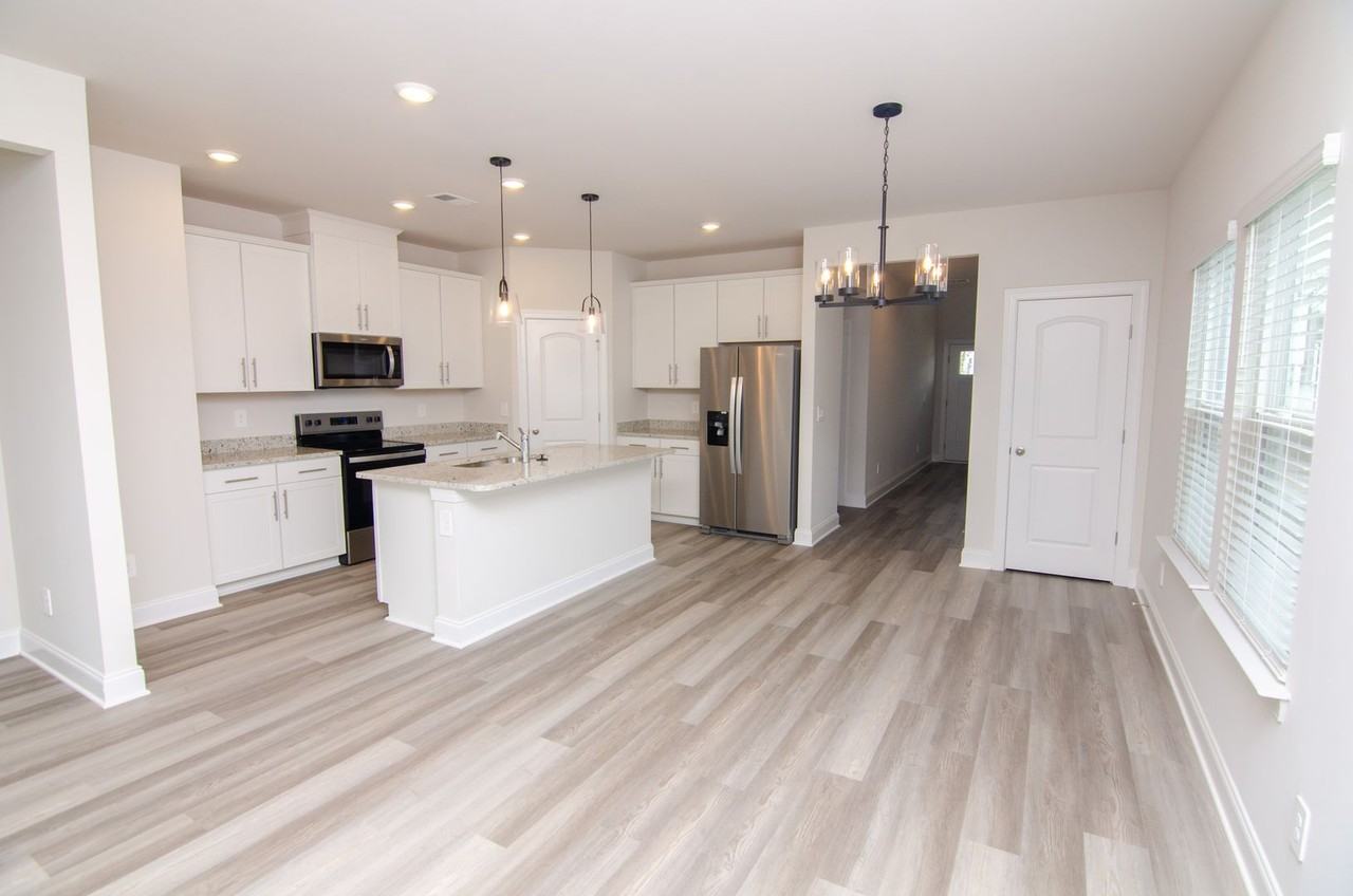 4960 Trail Ridge Ct - Photo 2 of 29