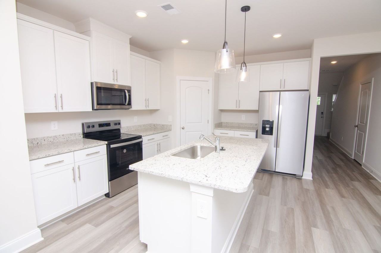 4960 Trail Ridge Ct - Photo 3 of 29