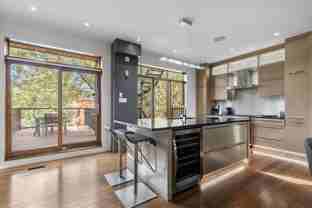 1017 Rue Saint-Hubert - Photo 1 of 1