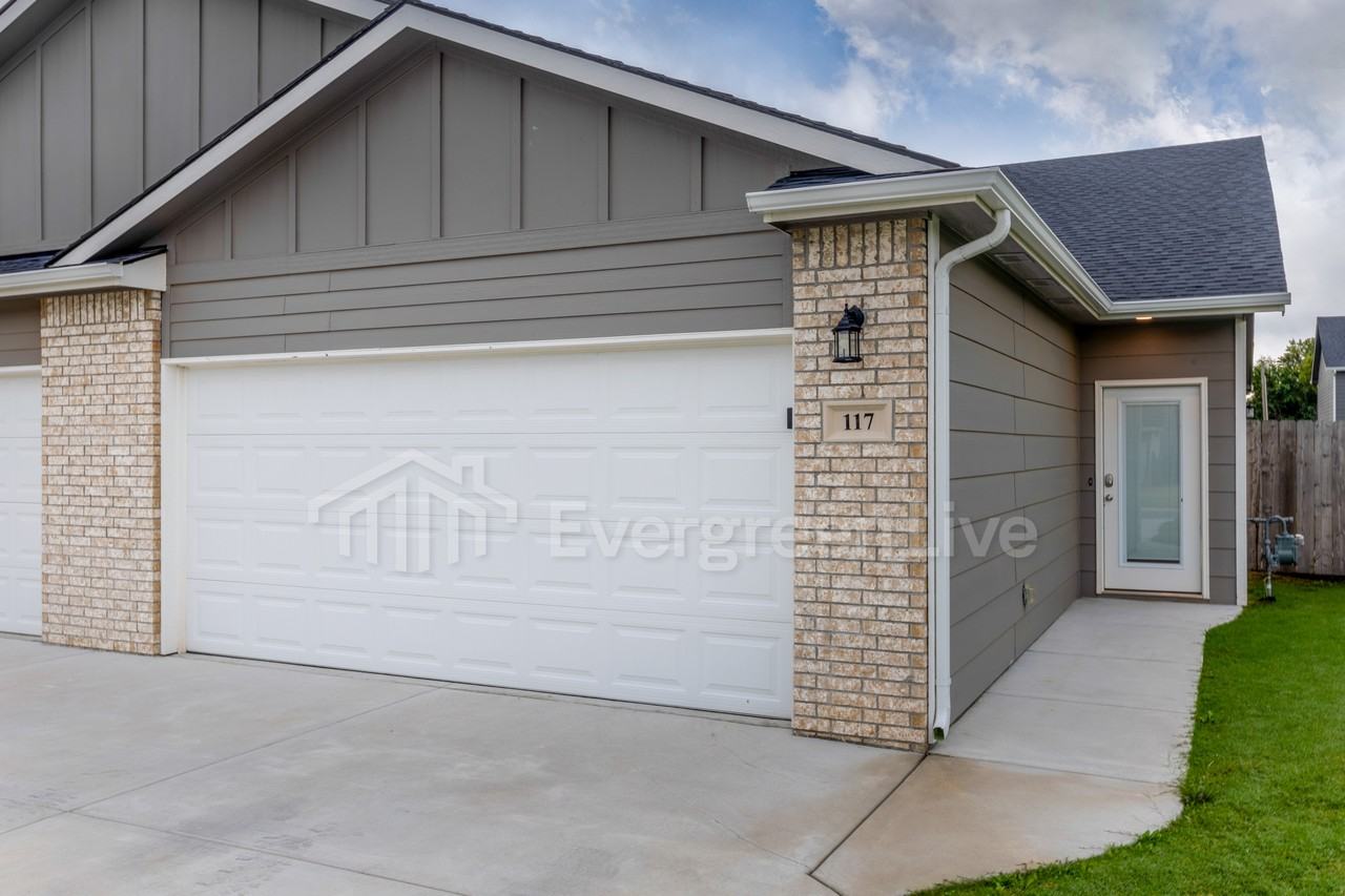 117 E Santa Fe Cir - Photo 2 of 19