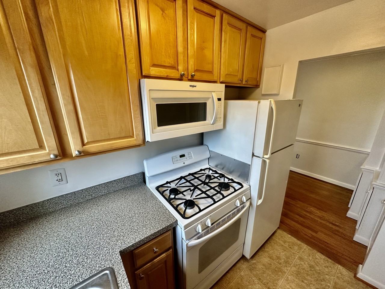 818 S Patrick St - Photo 3 of 27