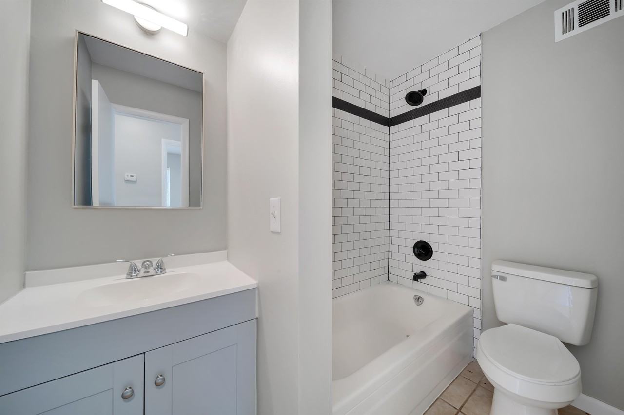 2485 S 128th East Ave - Photo 3 of 18