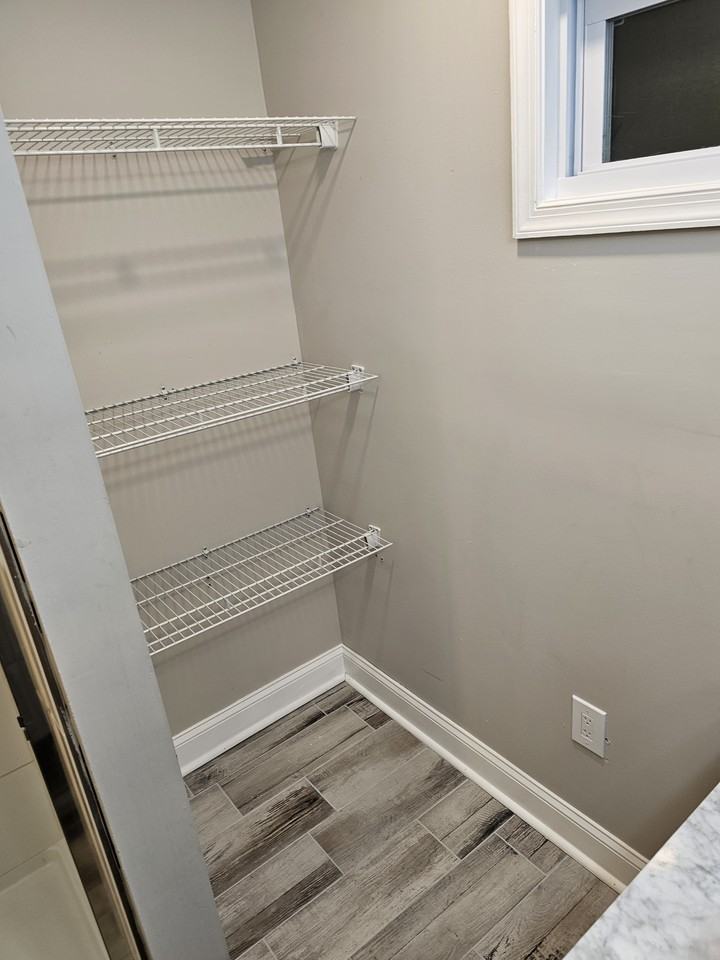 8438 Maryland Rd - Photo 3 of 20