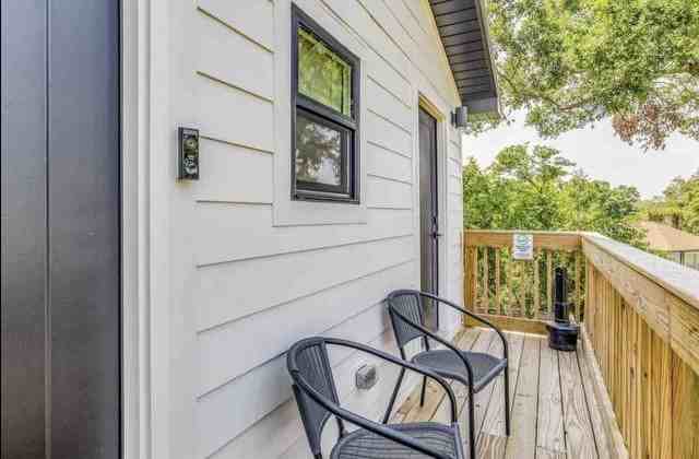 1230 Driftwood Dr #1232 - Photo 3 of 8