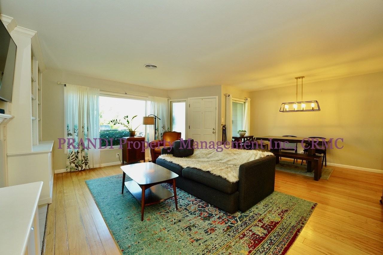 1501 Park Ct - Photo 3 of 18