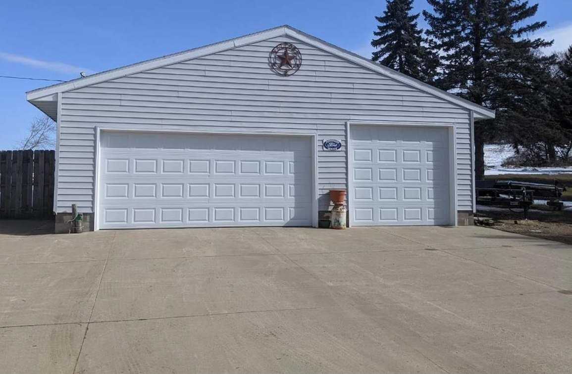 N3958 Cummings Rd - Photo 3 of 39