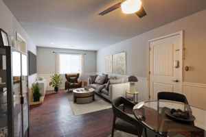 featured image of 645 E 200 S