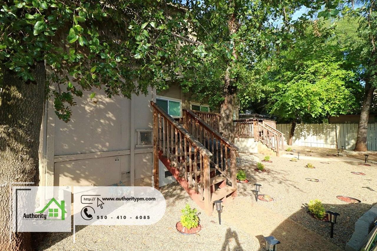 835 Camino Ct - Photo 3 of 16