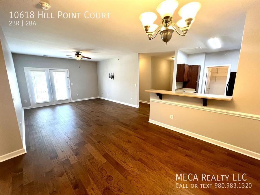 10618 Hill Point Ct - Photo 3 of 16