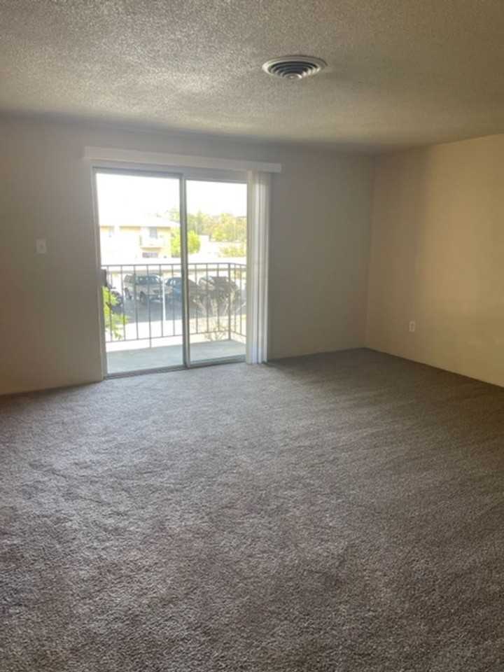 6234 Westside Rd - Photo 3 of 11