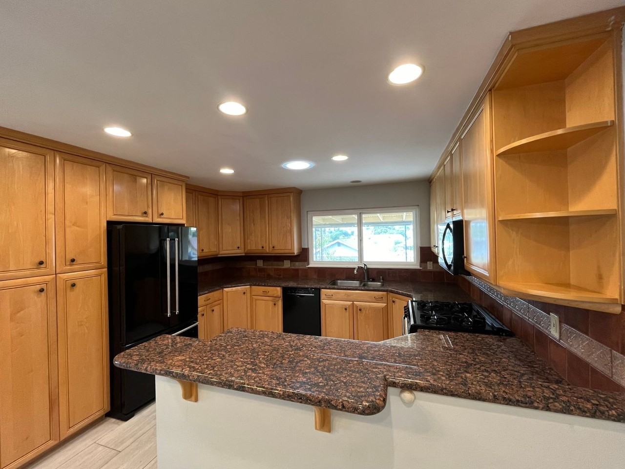 3630 Mount Aladin Ave - Photo 3 of 24