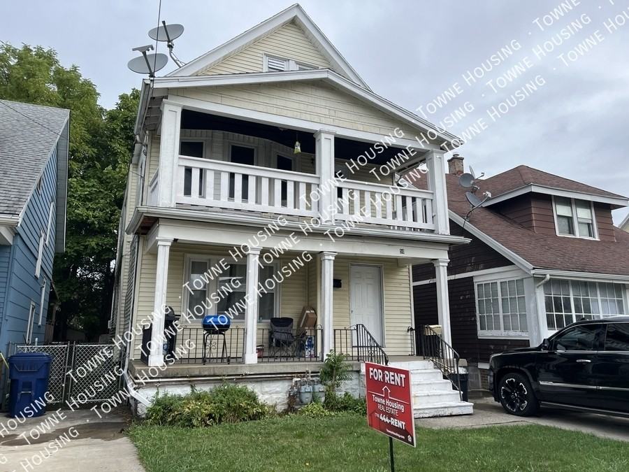 50 Hubbell (2) family res #2UPPER - Photo 2 of 19