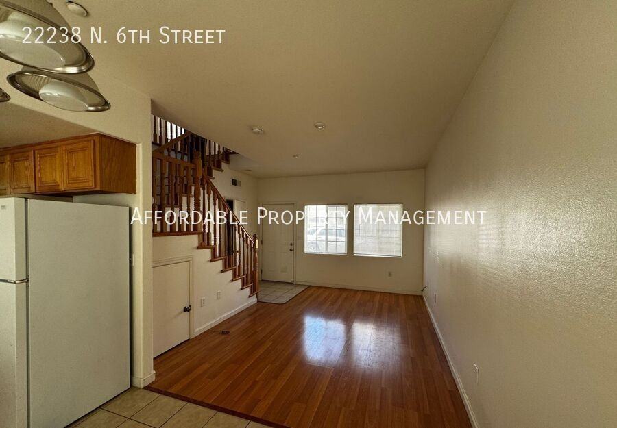 22238 N 6th St - Photo 3 of 13