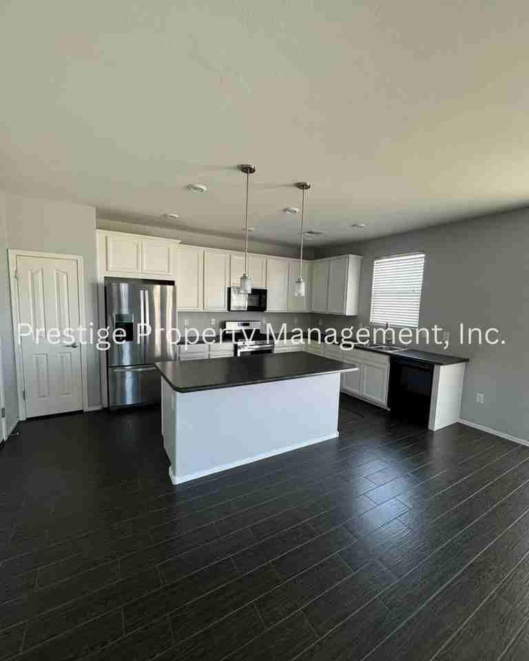 17108 S Emerald Vista Dr - Photo 2 of 20