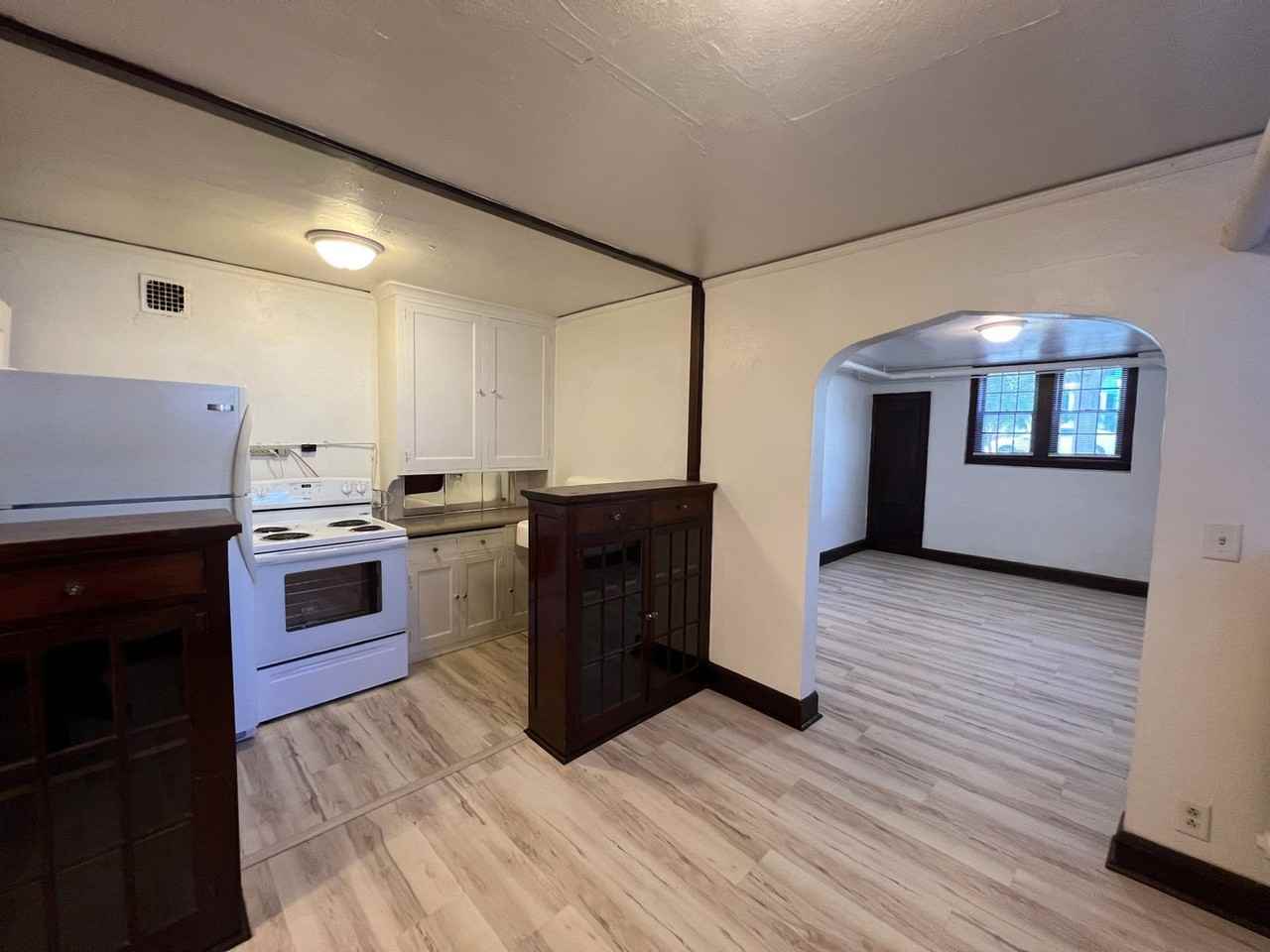 716 7th Ave SW - Photo 3 of 14