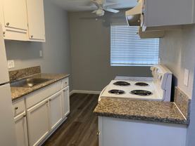 725 N San Joaquin Ave - Photo 1 of 1