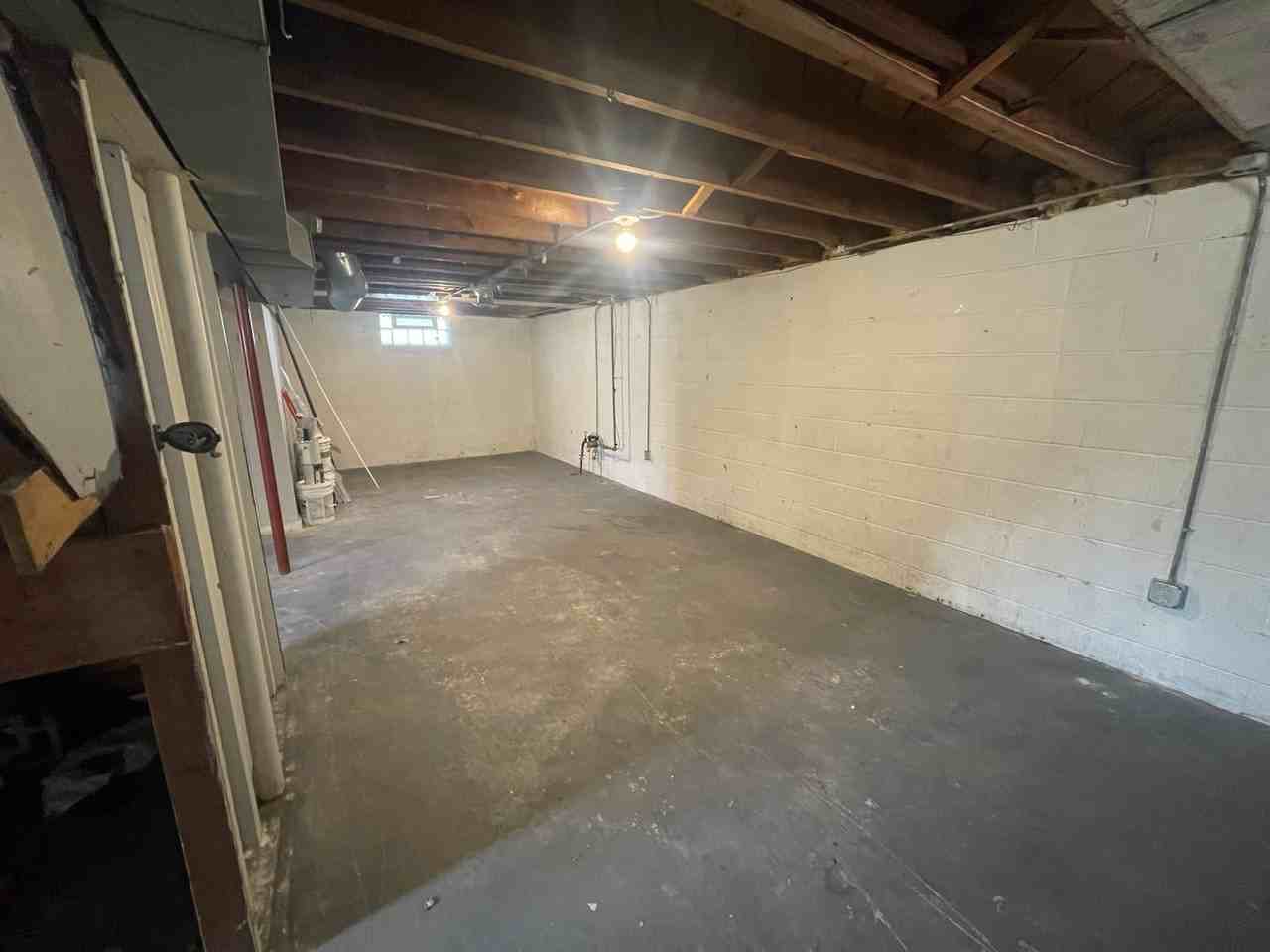 1262 Minnehaha Ave E - Photo 4 of 20
