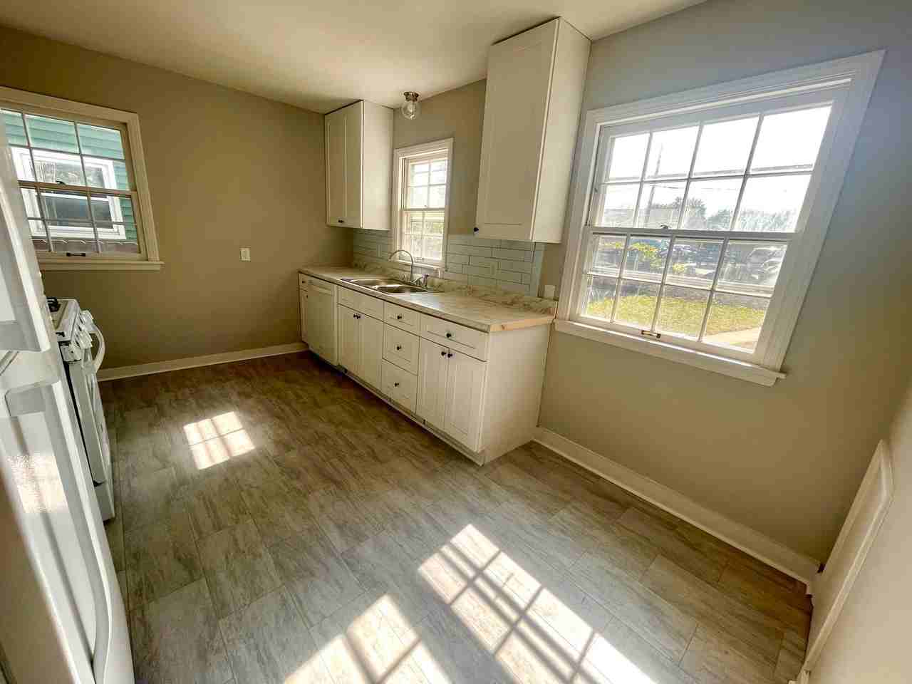 1262 Minnehaha Ave E - Photo 6 of 20